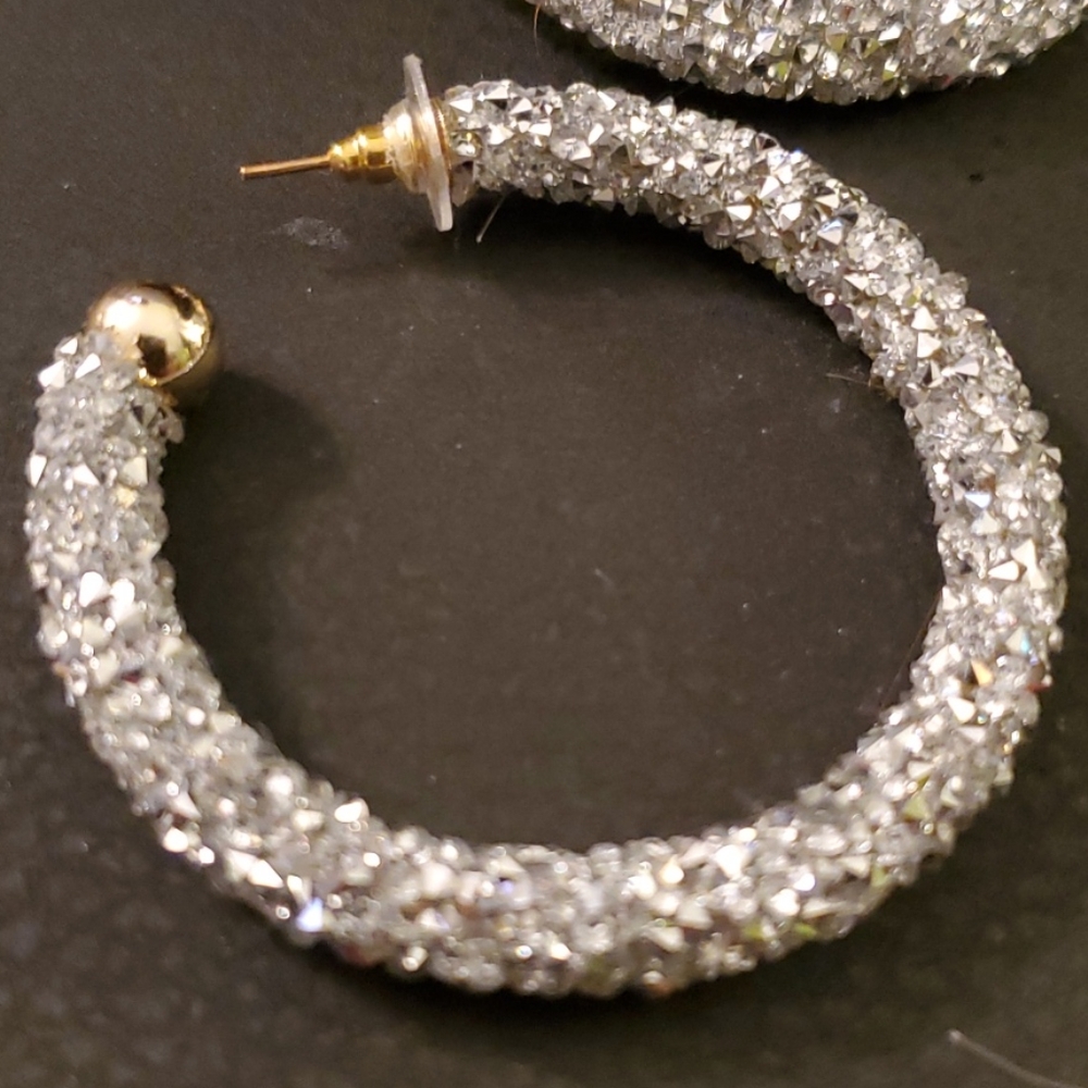 Earrings - Picture 2 of 5